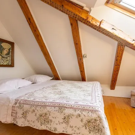 Dream Old&new Sunny Delight 아파트 스플리트