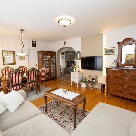 Dream Old&new Sunny Delight Apartman *